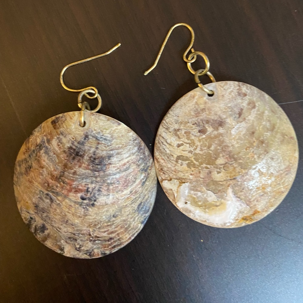 Shell drop earrings - Picture 6 of 8